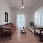 Sea-Front Cozy Apartment