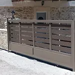 Eirini'S Traditional House
