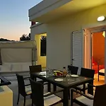 Souda Bay View With Private Pool Near Chania City