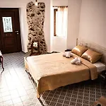 Mitato Eagle'S Nest Asfentamos
