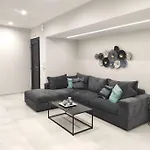 Ekati Apartment