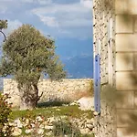 Orelia Cretan Deluxe Apartments