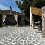Natural House With Pool & Private Parking