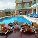 Crystal Bay Hotel