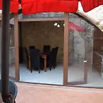 Venetian Cistern Villa