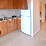 Simon Studios And Apartments