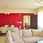 Luxury Suites In Stavromenos
