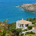Okeanides Villas