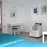 Villa Fleria Seaside Studios & Apts