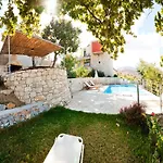 Anna Boutique Villas