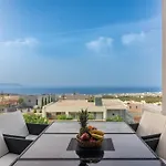 Endless Blue Maisonette