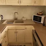 Jasmine Apartment Near The Beach