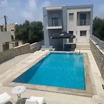 Aquarock Villa