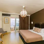 Cosmos Hotel