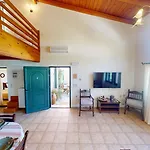 Nana Apartments