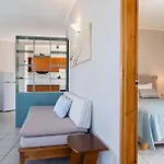 Medousa Studio & Apartments