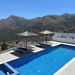 Villa Romee With Private Swimmingpool And Panoramic View On Elounda