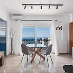 Oceano Deluxe Αpartment