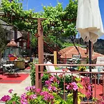 Η Αυλή Της Ασπασίας, Χανιά Κρήτη