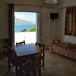 Sea View And Mountain View Apartment For 4 People