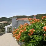 Villa Raks