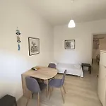 Albatross Apartments