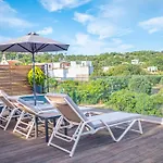 Villa Paris With Rooftop & Jacuzzi