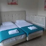 Home Amalias