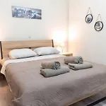 Sunset Bliss Villa In Karteros