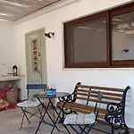 Ο Κήπος The Garden