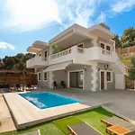 Evelyn Villa Crete