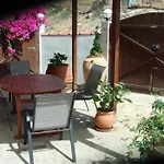 Artemis Appartments