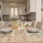 Leonidas Family Apartment 2