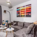 Astrinos Penthouse Central Old Town Netflix & Balcony