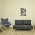 Spacious Maisonette Near Beach