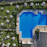 Marinos Beach Hotel