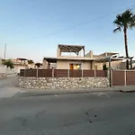 Colibri Seafront Villa With Pool