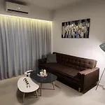 Sandy Suite 1