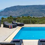 Seasilia Luxury Villa