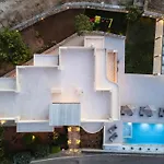 Villa Arismari