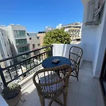 Retire Flat In The Heart Of City