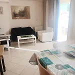 Rethymno, Atsipopoulo Neighborhood, Whole House For Up To 6 People