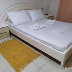 Georgia'S Family Apartment