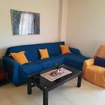 Cozy Flat Near The City Center