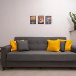 Viola Apartment