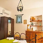 Maciliavilla.