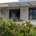 Maisonette With Exclusive Private Parking