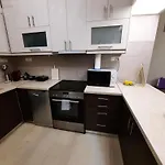 Cozy Flat Near The City Center