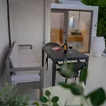 Kallithea Luxury Apartment