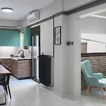 Dedalos City Apartment